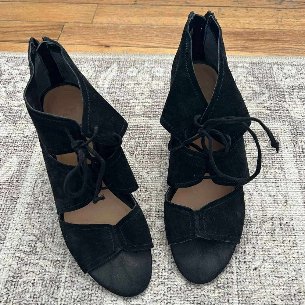 Franco Sarto lace up heels - size 8